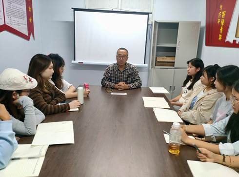 说明: D:\聊天记录\QQ\Tencent Files\412202850\nt_qq\nt_data\Pic\2025-10\Thumb\847138d32ef661bfacc735133a7e0fc6_720.jpg