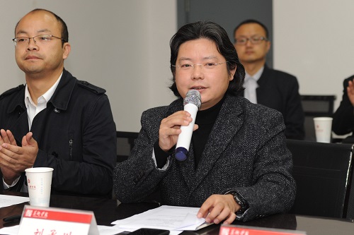 英国上市公司365经理刘承川教授.jpg